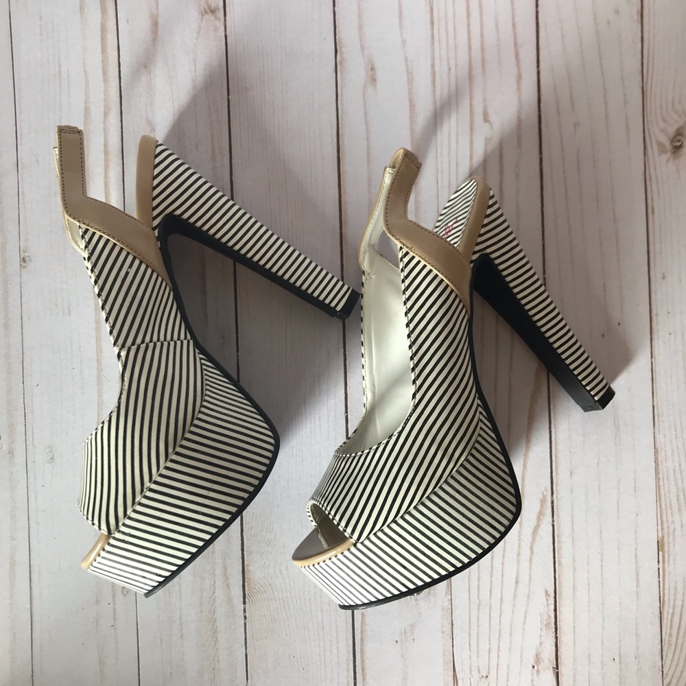 JUSTFAB black/white stripe heels size 8